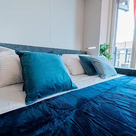 Nyaraló Lovelyhousebraida